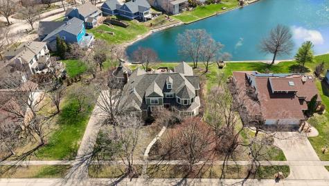 2204 Edgewater Place Champaign IL 61822