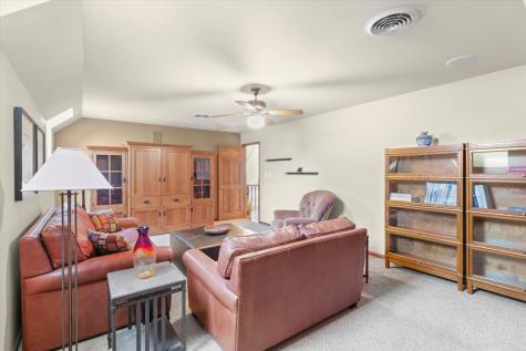 2204 Edgewater Place Champaign IL 61822