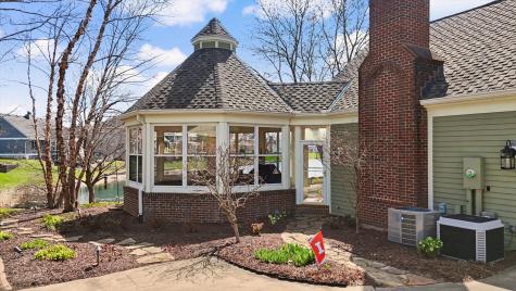 2204 Edgewater Place Champaign IL 61822