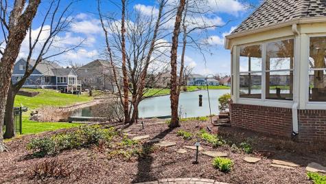 2204 Edgewater Place Champaign IL 61822