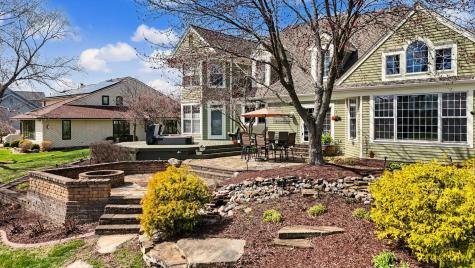 2204 Edgewater Place Champaign IL 61822