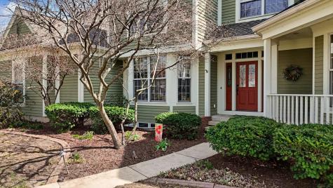 2204 Edgewater Place Champaign IL 61822