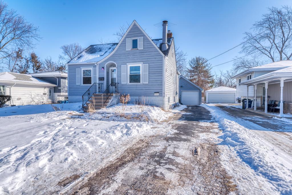 4343 Florence Avenue Downers Grove IL 60515