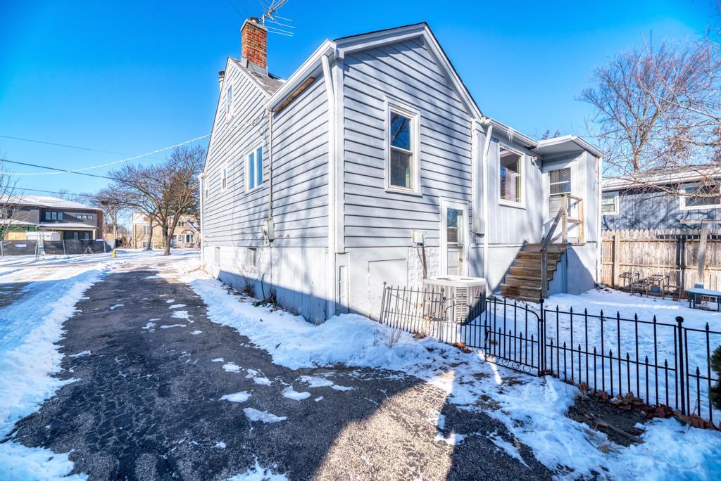 4343 Florence Avenue Downers Grove IL 60515