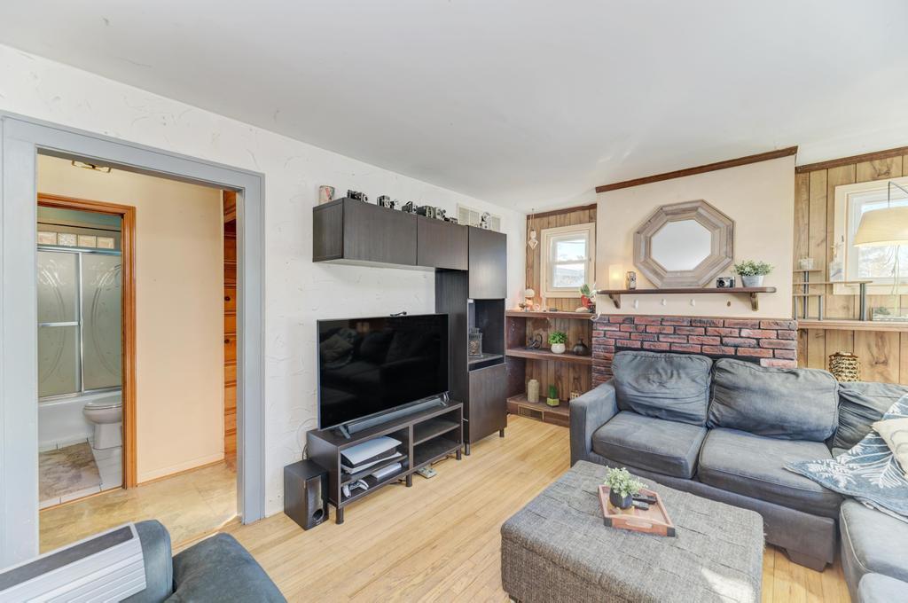 4343 Florence Avenue Downers Grove IL 60515