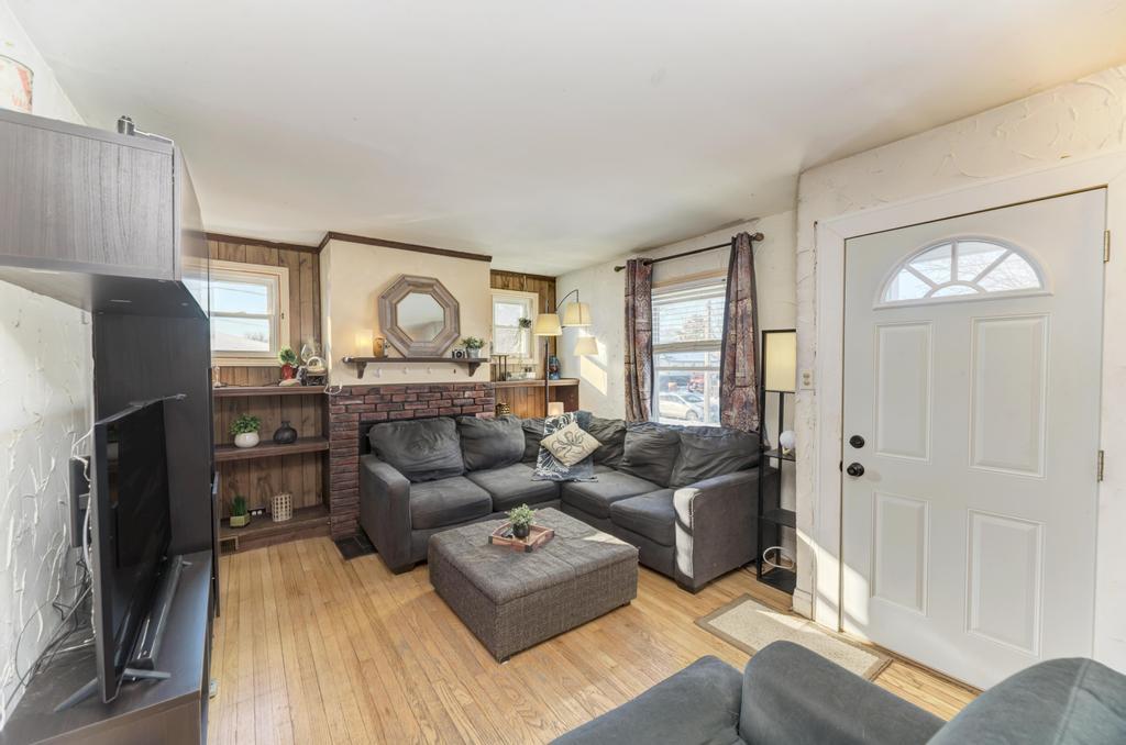 4343 Florence Avenue Downers Grove IL 60515