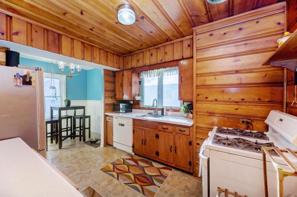 4343 Florence Avenue Downers Grove IL 60515