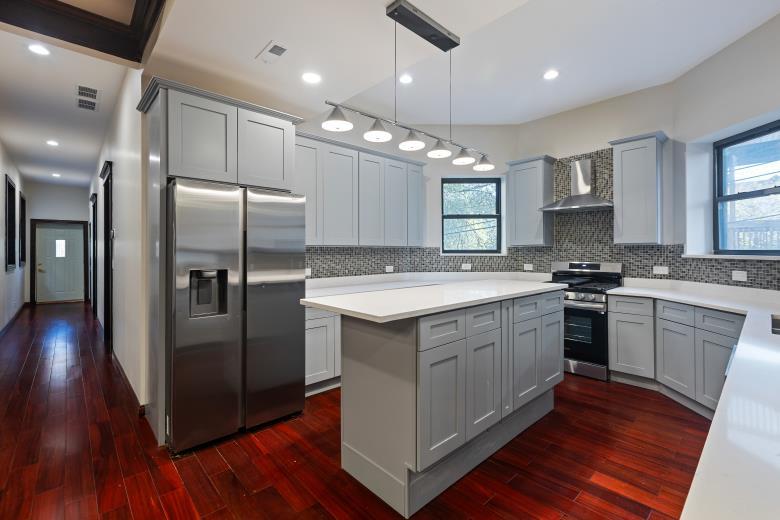 444 East 48th Street Chicago IL 60615