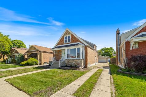 8115 South Troy Street Chicago IL 60652