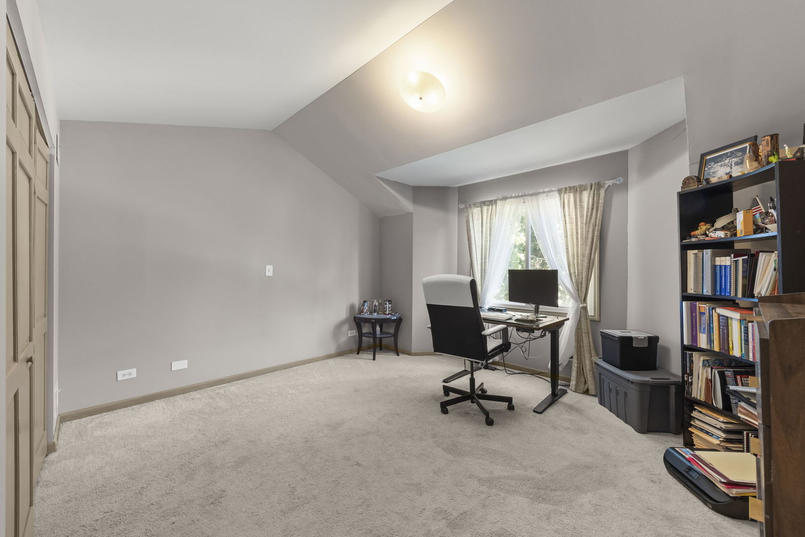 11 Roanoke Court Bolingbrook IL 60440