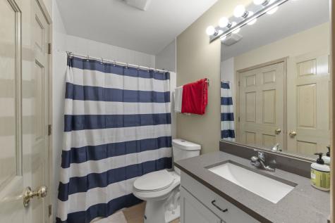 11 Roanoke Court Bolingbrook IL 60440