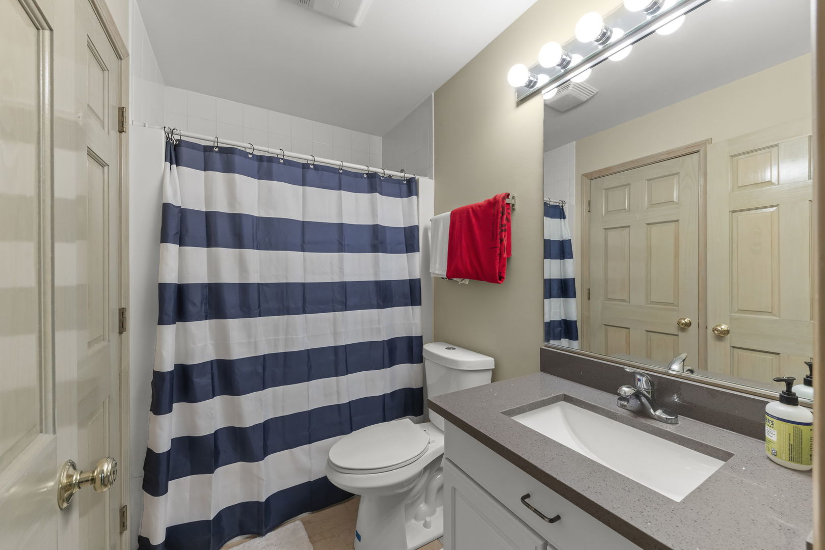 11 Roanoke Court Bolingbrook IL 60440