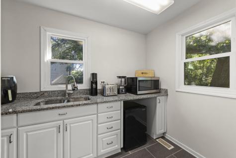 11 Roanoke Court Bolingbrook IL 60440