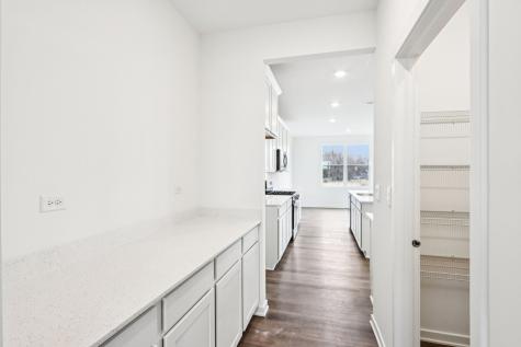 1853 Baler Avenue Aurora IL 60503