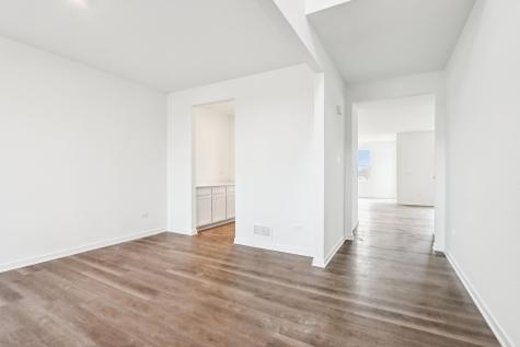 1853 Baler Avenue Aurora IL 60503