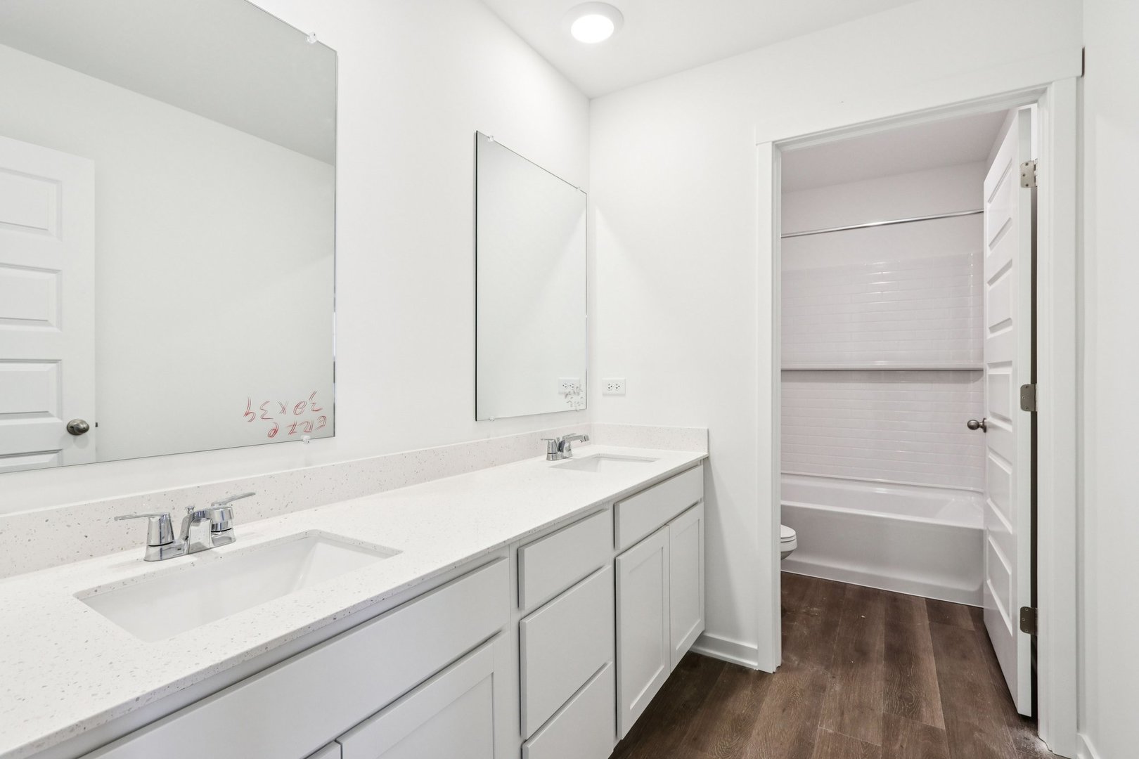 1853 Baler Avenue Aurora IL 60503