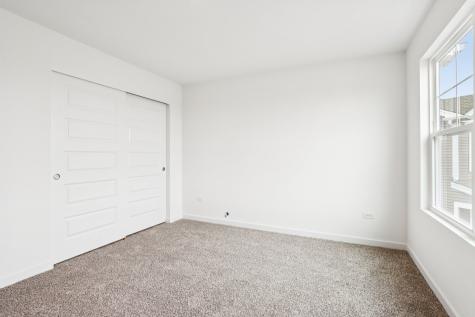 1853 Baler Avenue Aurora IL 60503