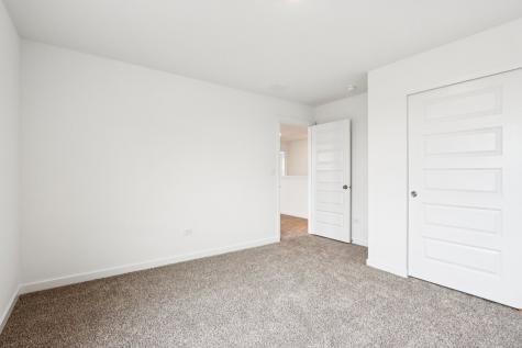 1853 Baler Avenue Aurora IL 60503