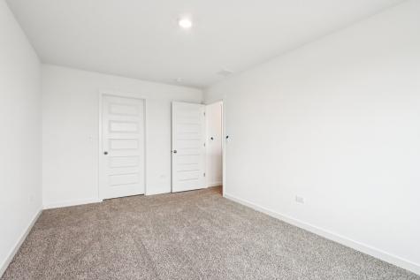 1853 Baler Avenue Aurora IL 60503