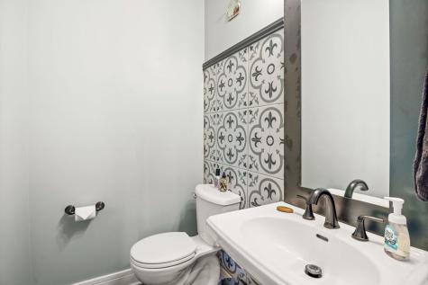 694 Hart Road Batavia IL 60510