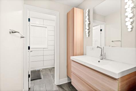 694 Hart Road Batavia IL 60510