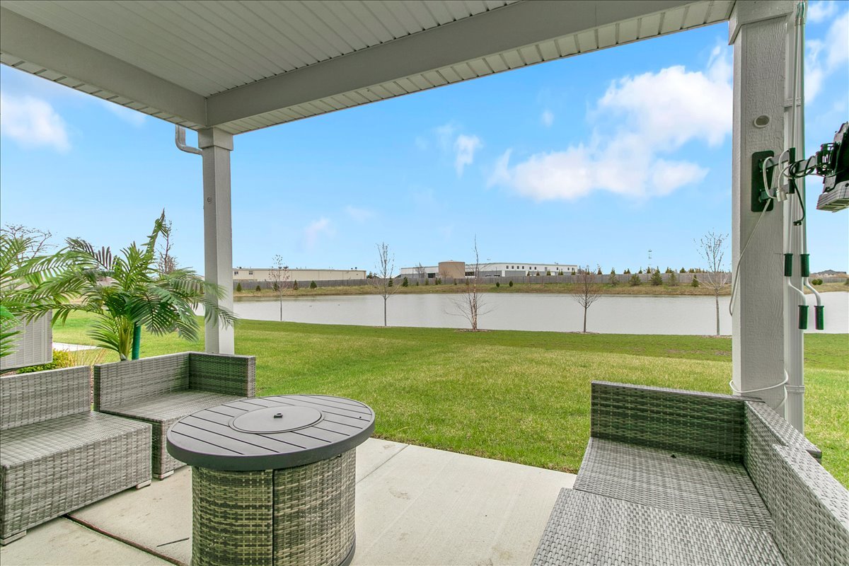 3243 Sweetgrass Circle Aurora IL 60503