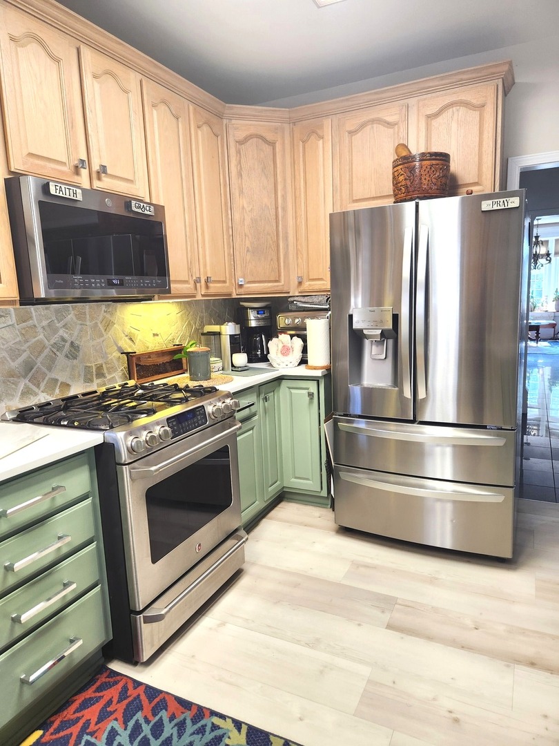 2025 North Sawyer Avenue Chicago IL 60647