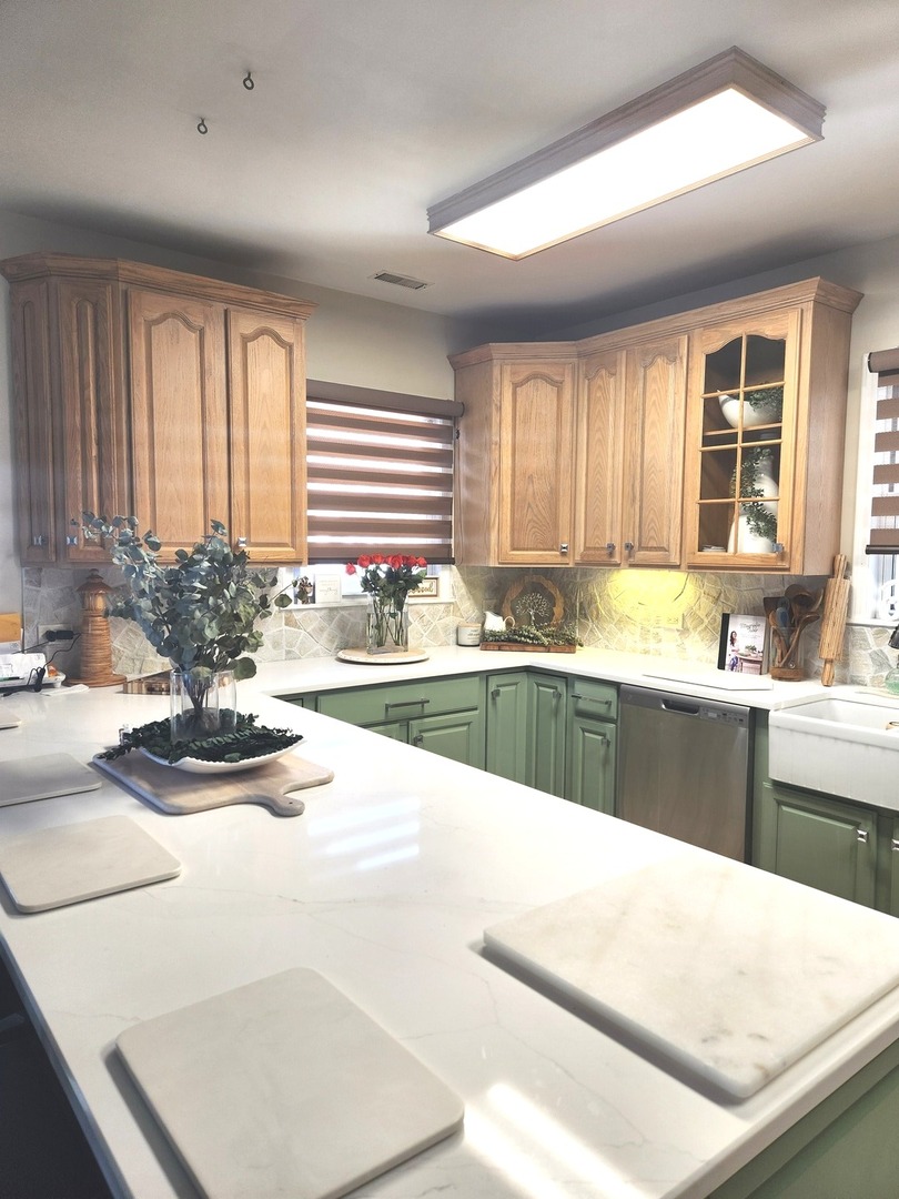 2025 North Sawyer Avenue Chicago IL 60647