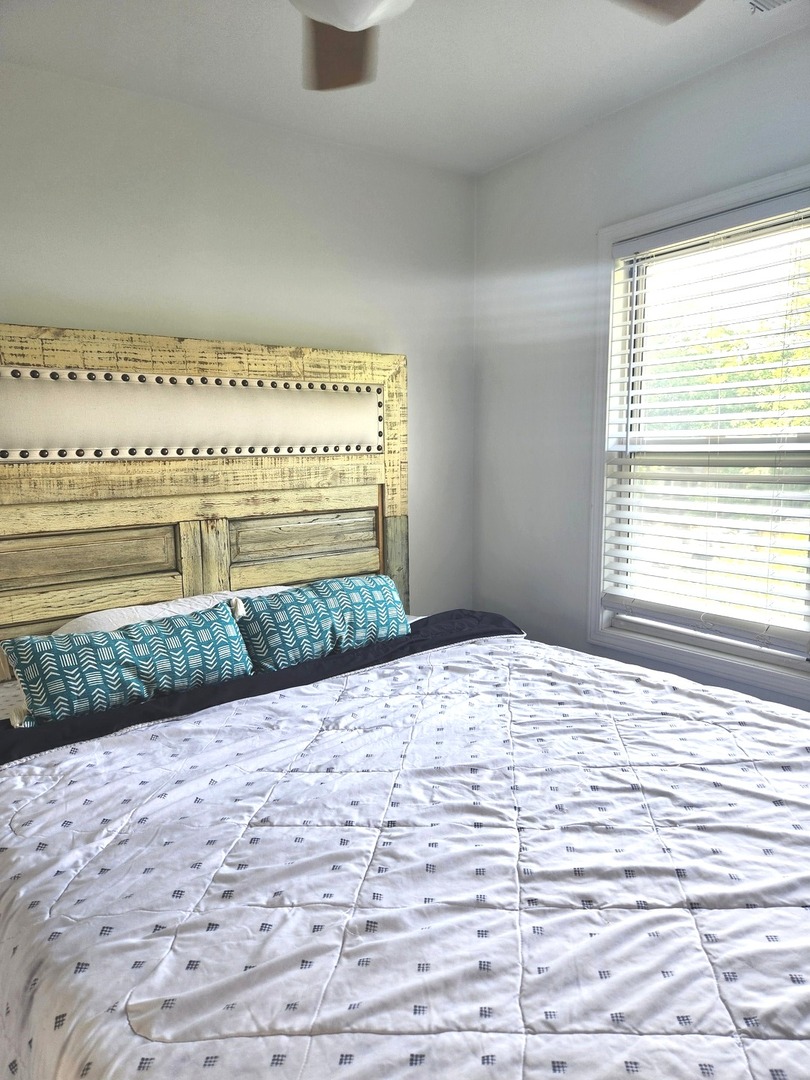 2025 North Sawyer Avenue Chicago IL 60647