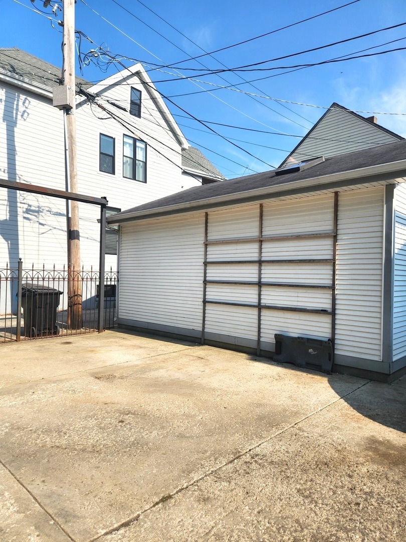 2025 North Sawyer Avenue Chicago IL 60647