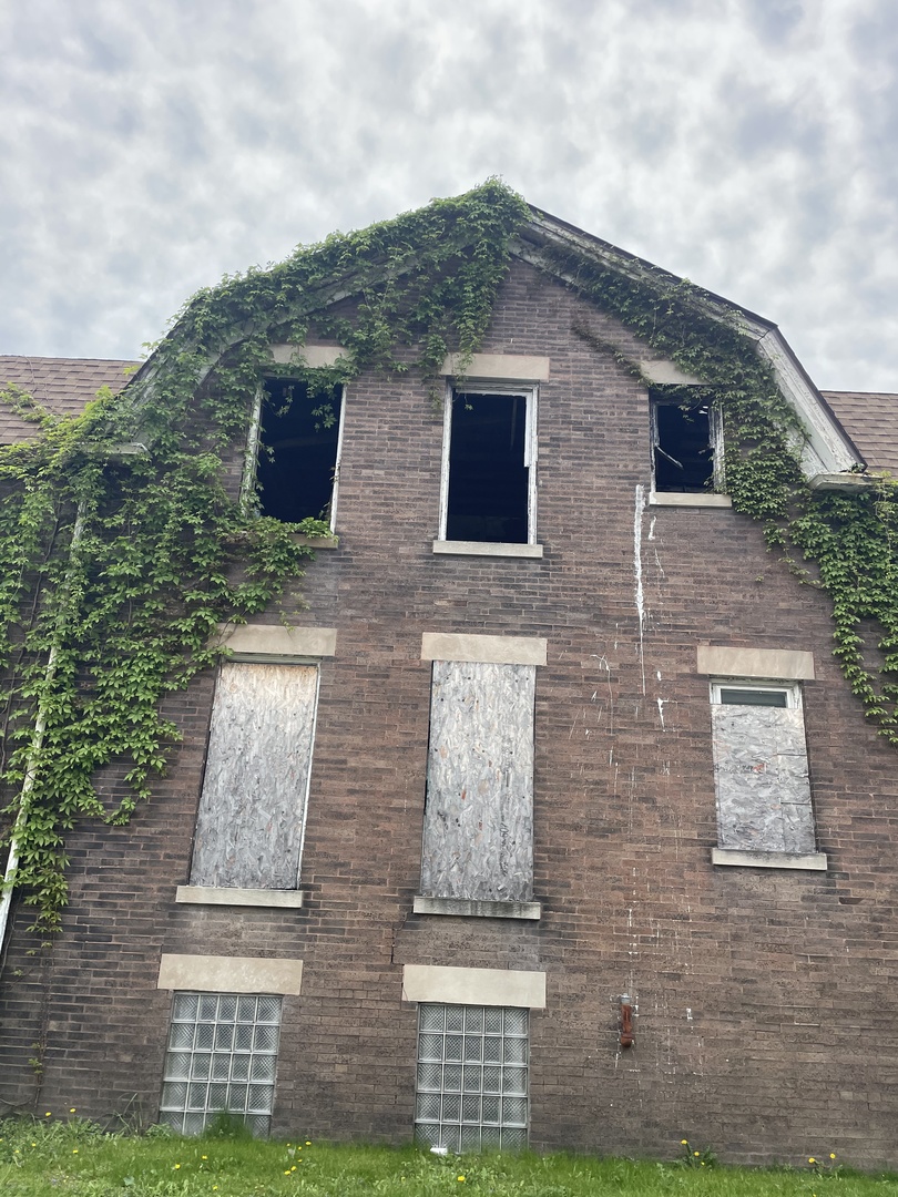 6100 South Bishop Street Chicago IL 60636