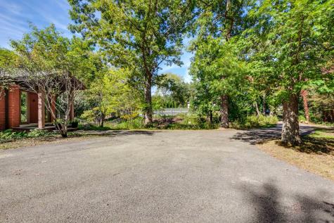 1175 Edgewood Road Lake Forest IL 60045