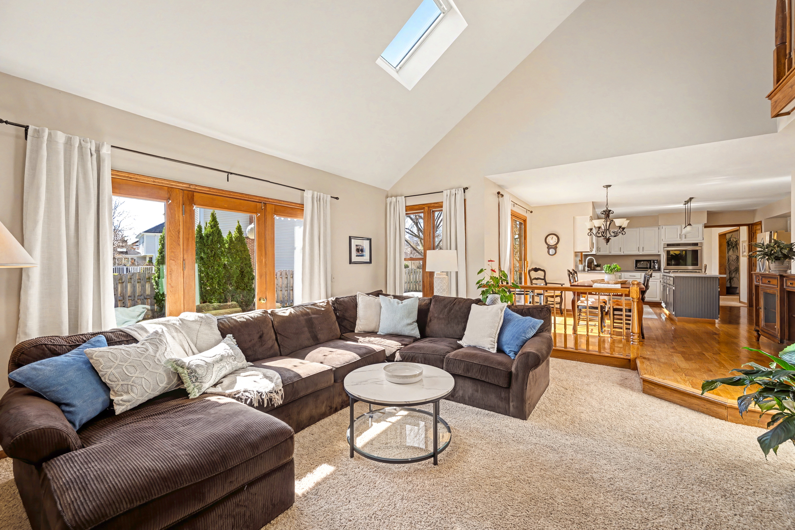 2012 Somerset Lane Wheaton IL 60189