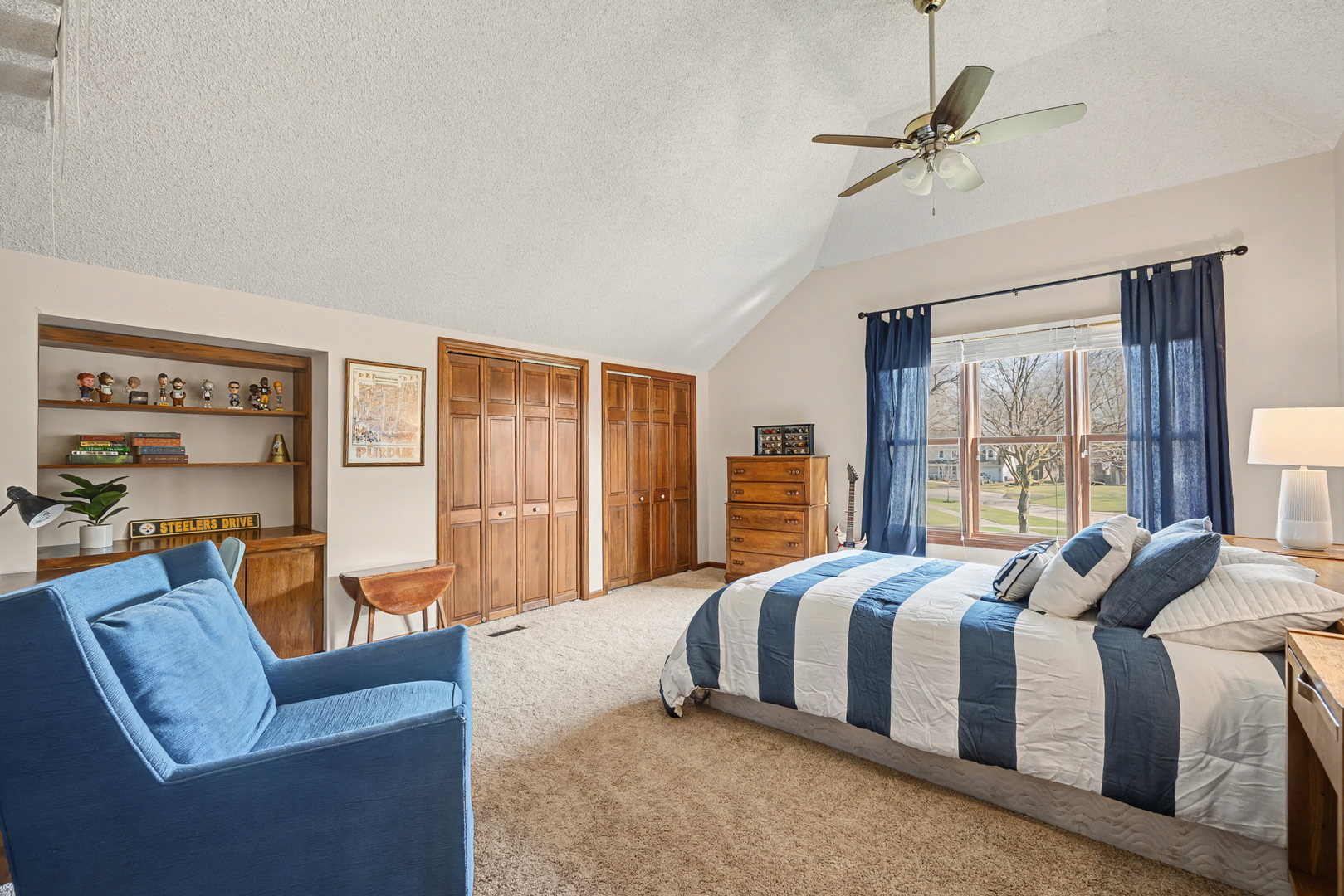 2012 Somerset Lane Wheaton IL 60189