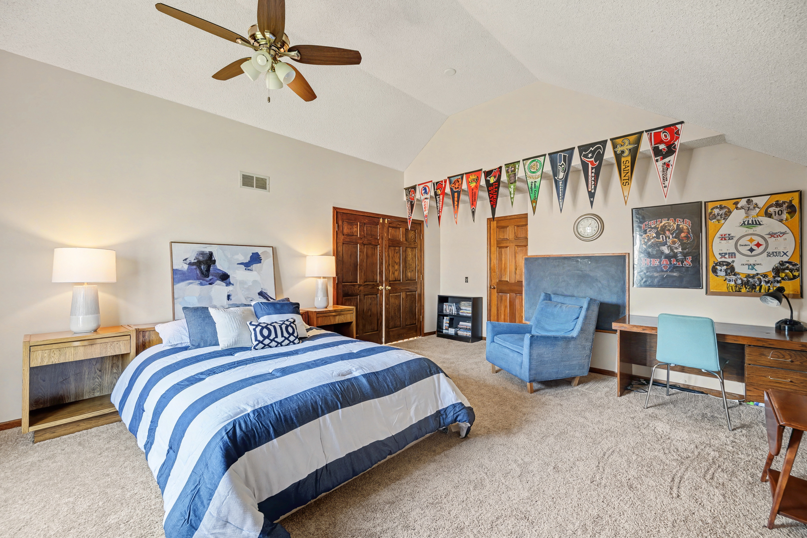 2012 Somerset Lane Wheaton IL 60189
