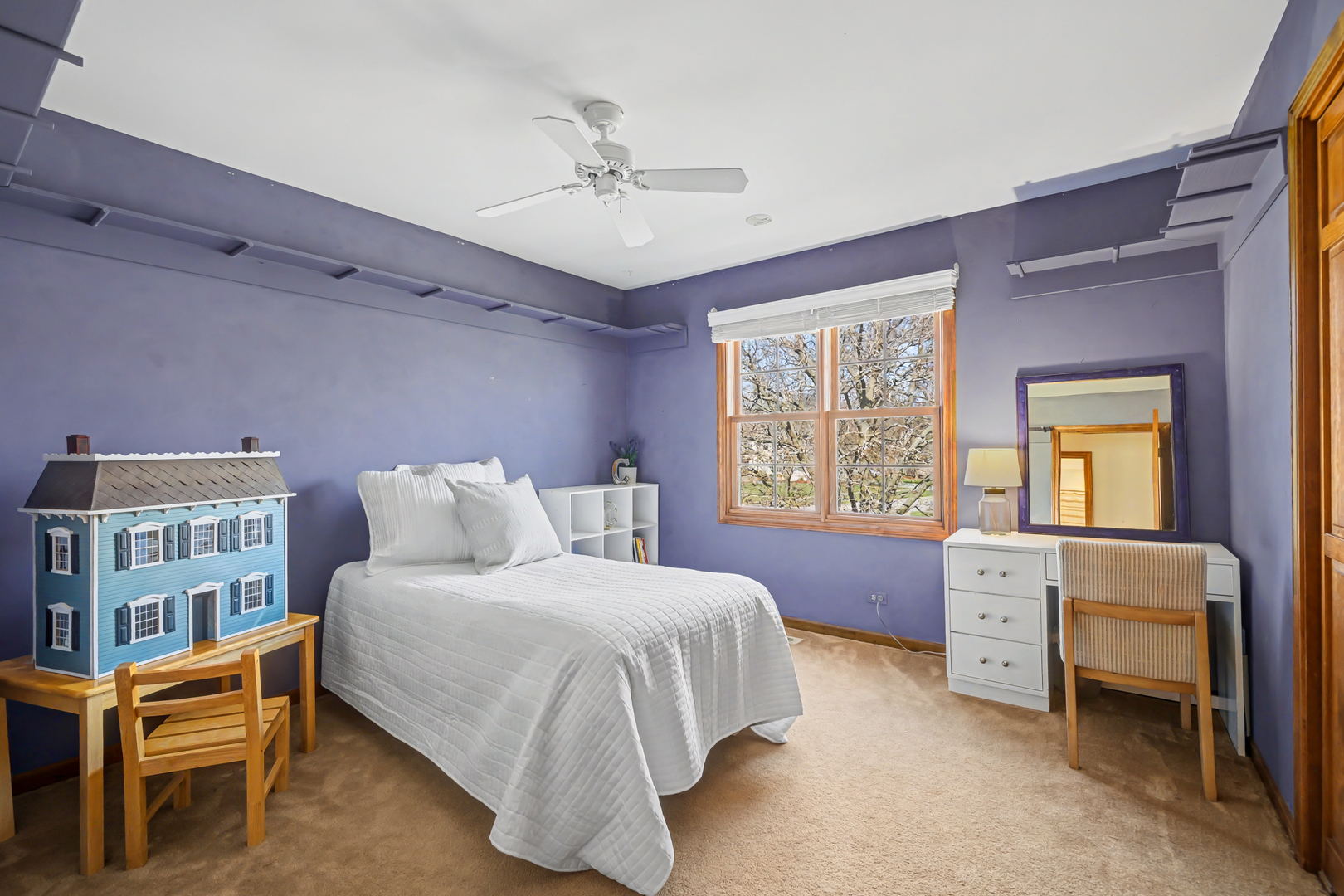 2012 Somerset Lane Wheaton IL 60189