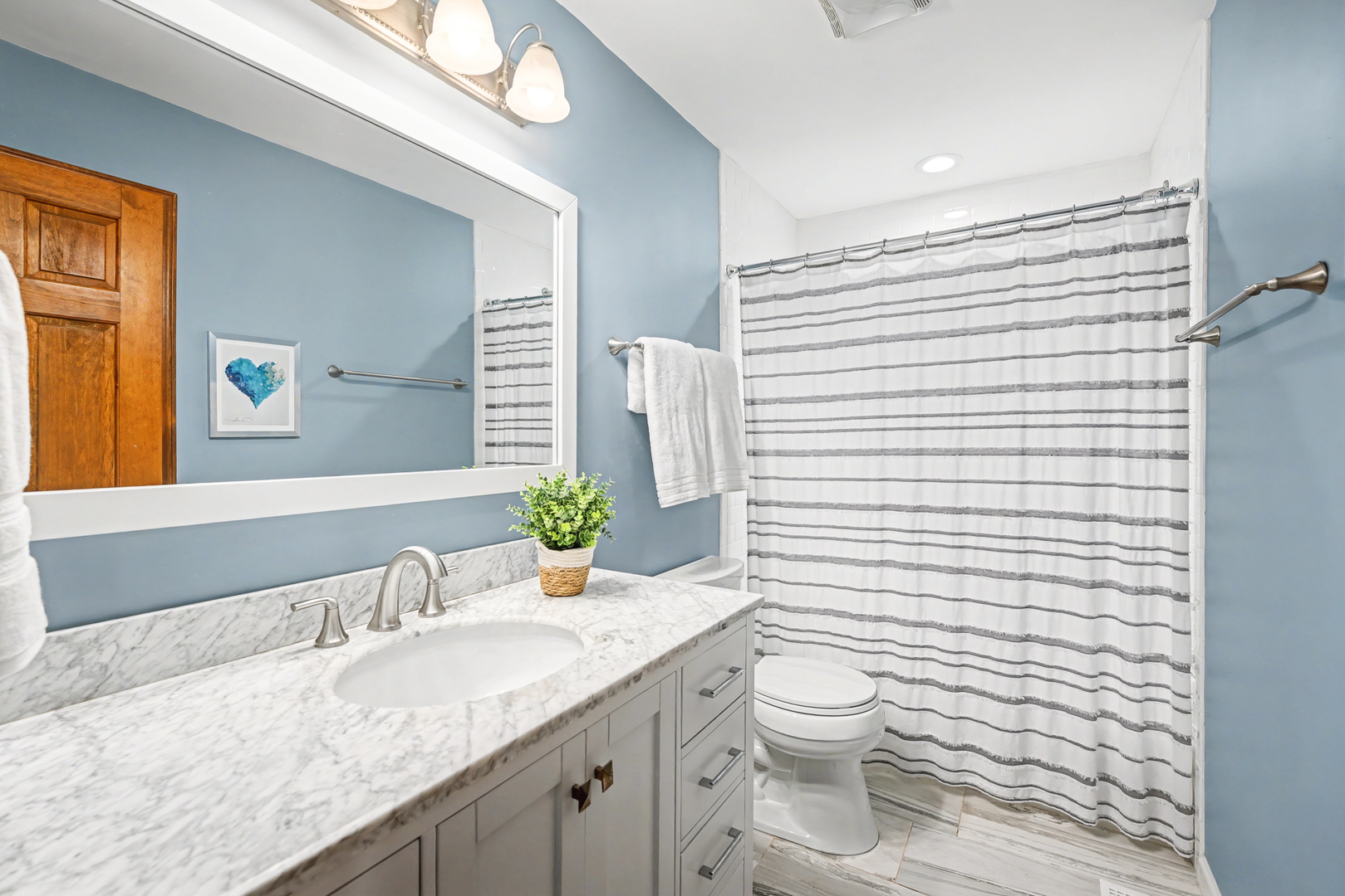 2012 Somerset Lane Wheaton IL 60189