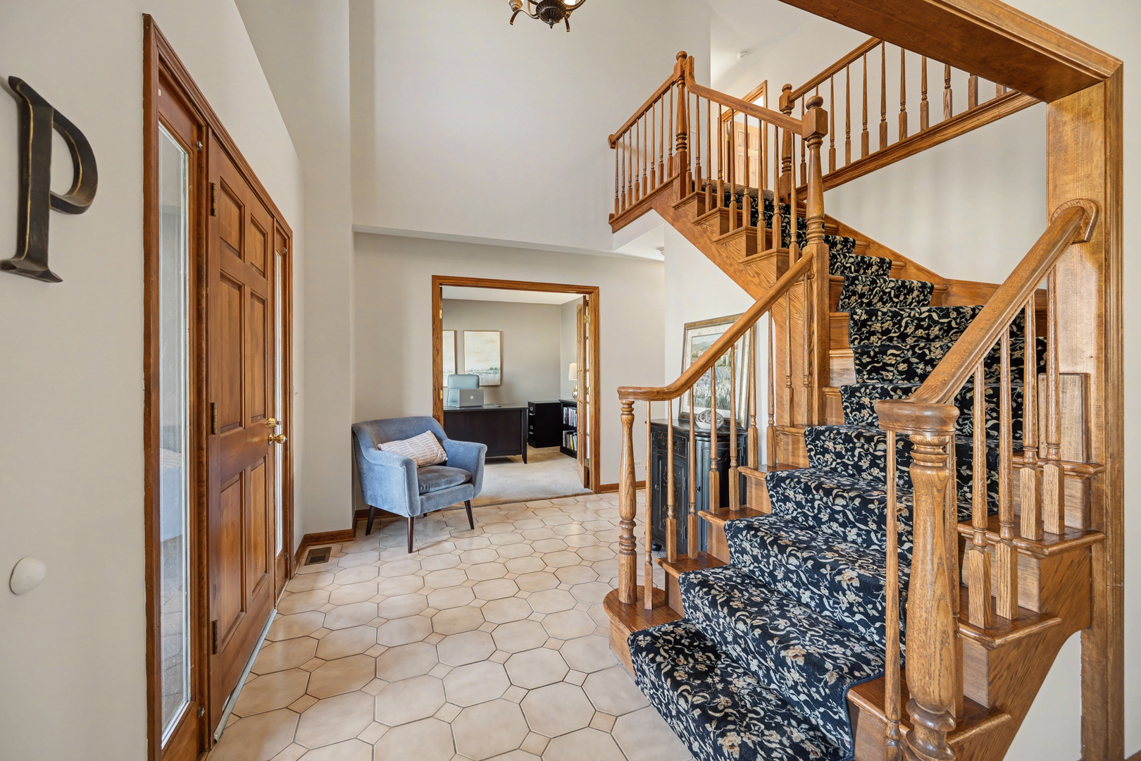 2012 Somerset Lane Wheaton IL 60189