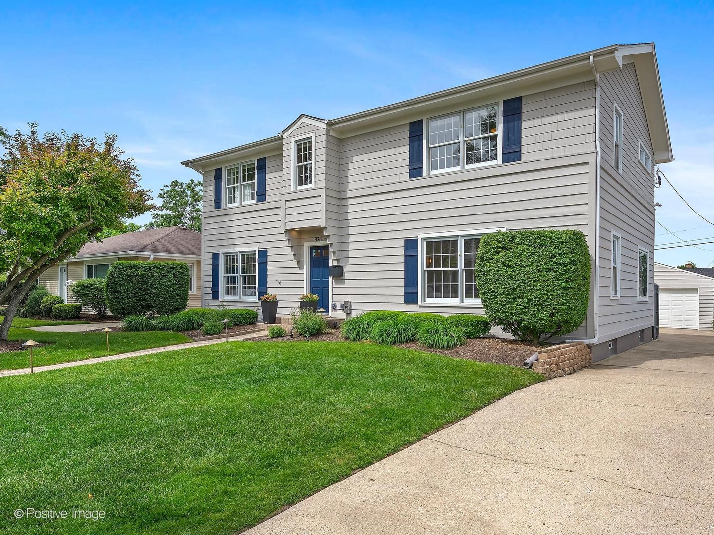 828 South Cambridge Avenue Elmhurst IL 60126
