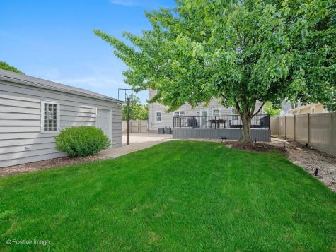 828 South Cambridge Avenue Elmhurst IL 60126