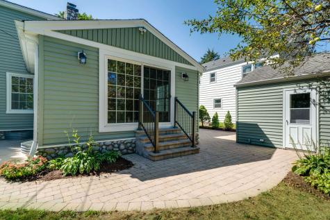 410 East Rockland Road Libertyville IL 60048