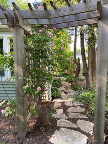 410 East Rockland Road Libertyville IL 60048