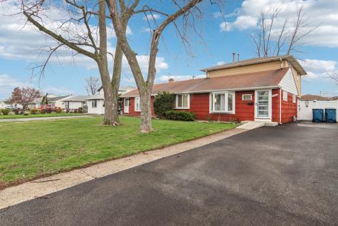 4552 West 89th Street Hometown IL 60456