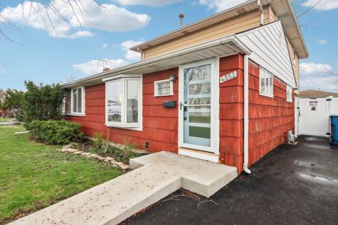 4552 West 89th Street Hometown IL 60456