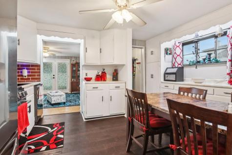 4552 West 89th Street Hometown IL 60456