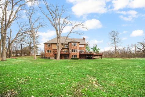 1N424 Indian Knoll Road West Chicago IL 60185