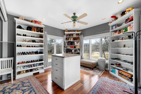 1N424 Indian Knoll Road West Chicago IL 60185