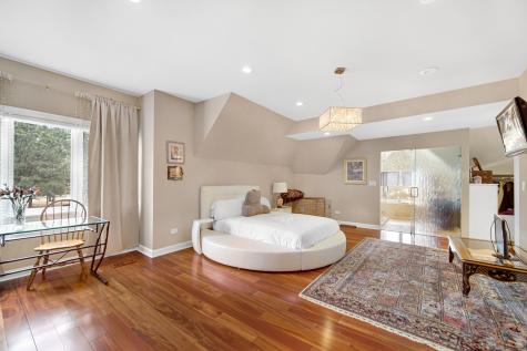 1N424 Indian Knoll Road West Chicago IL 60185