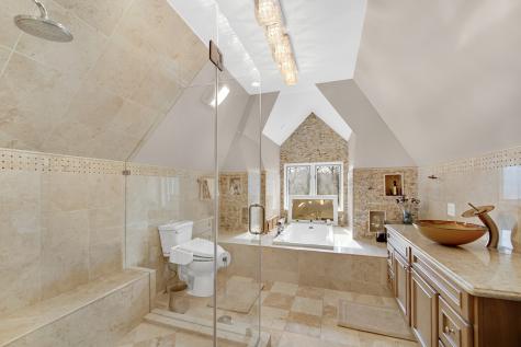 1N424 Indian Knoll Road West Chicago IL 60185