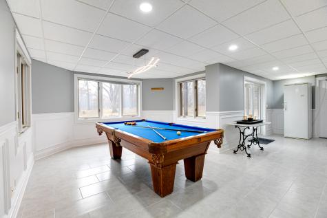 1N424 Indian Knoll Road West Chicago IL 60185